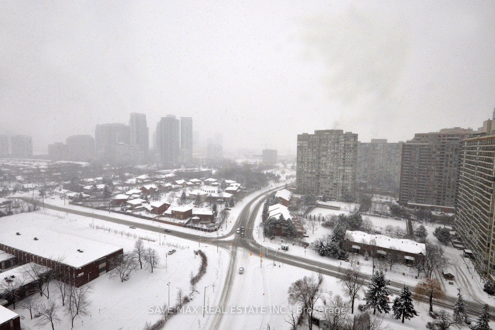 3525 Kariya Drive Unit 2208, Mississauga, ON L5B 0C2 - Photo 1