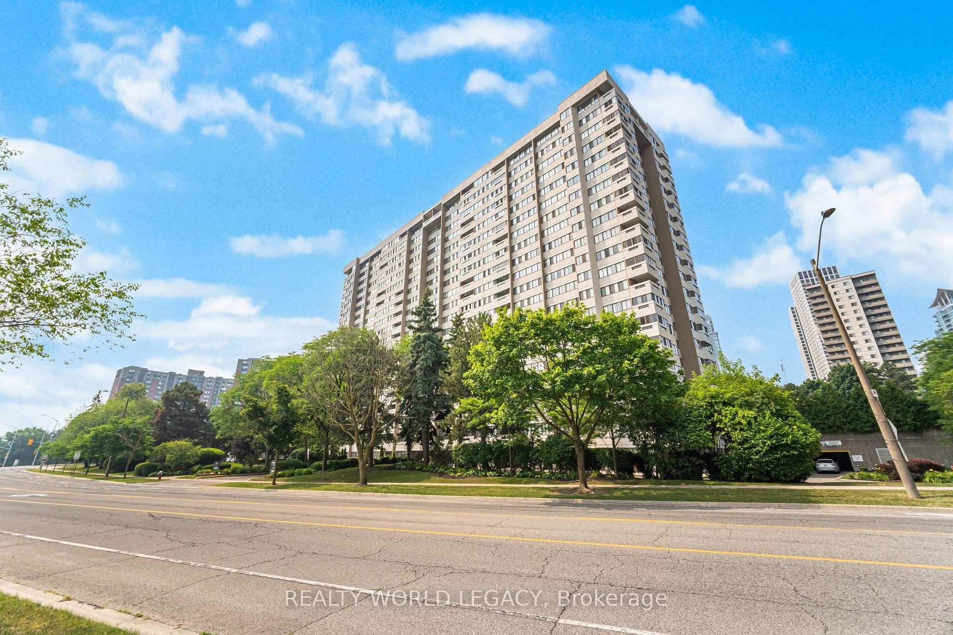 1580 Mississauga Valley Boulevard Unit 1901, Mississauga, ON L5A 3T8 - Photo 1