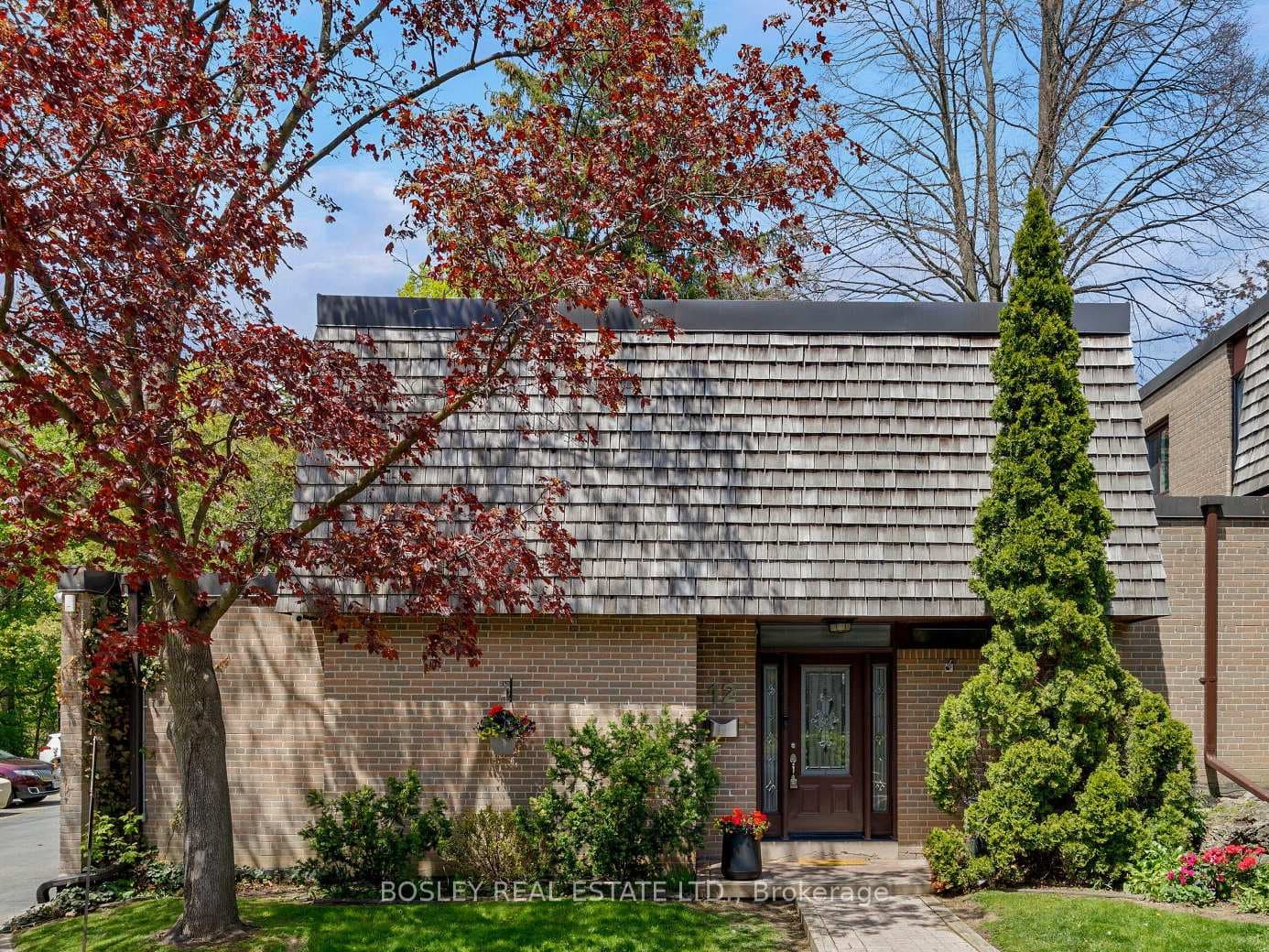 12 Redstone Path, Toronto W08