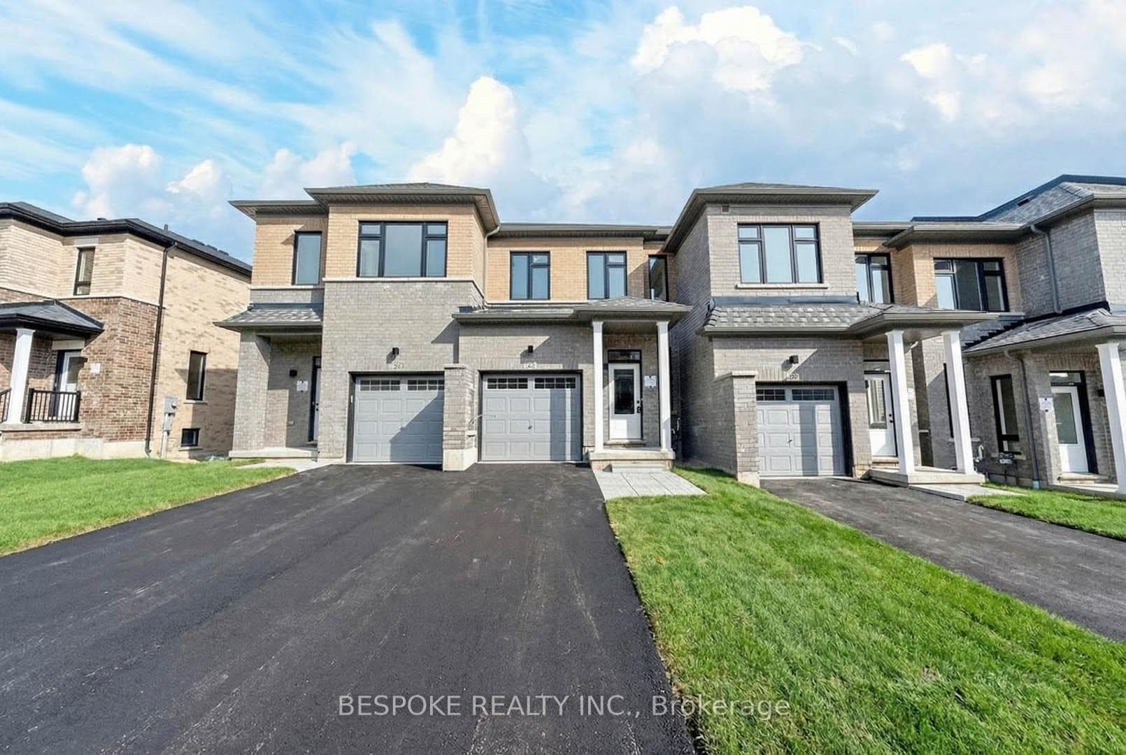 2902 PETER MATTHEWS Drive, Pickering