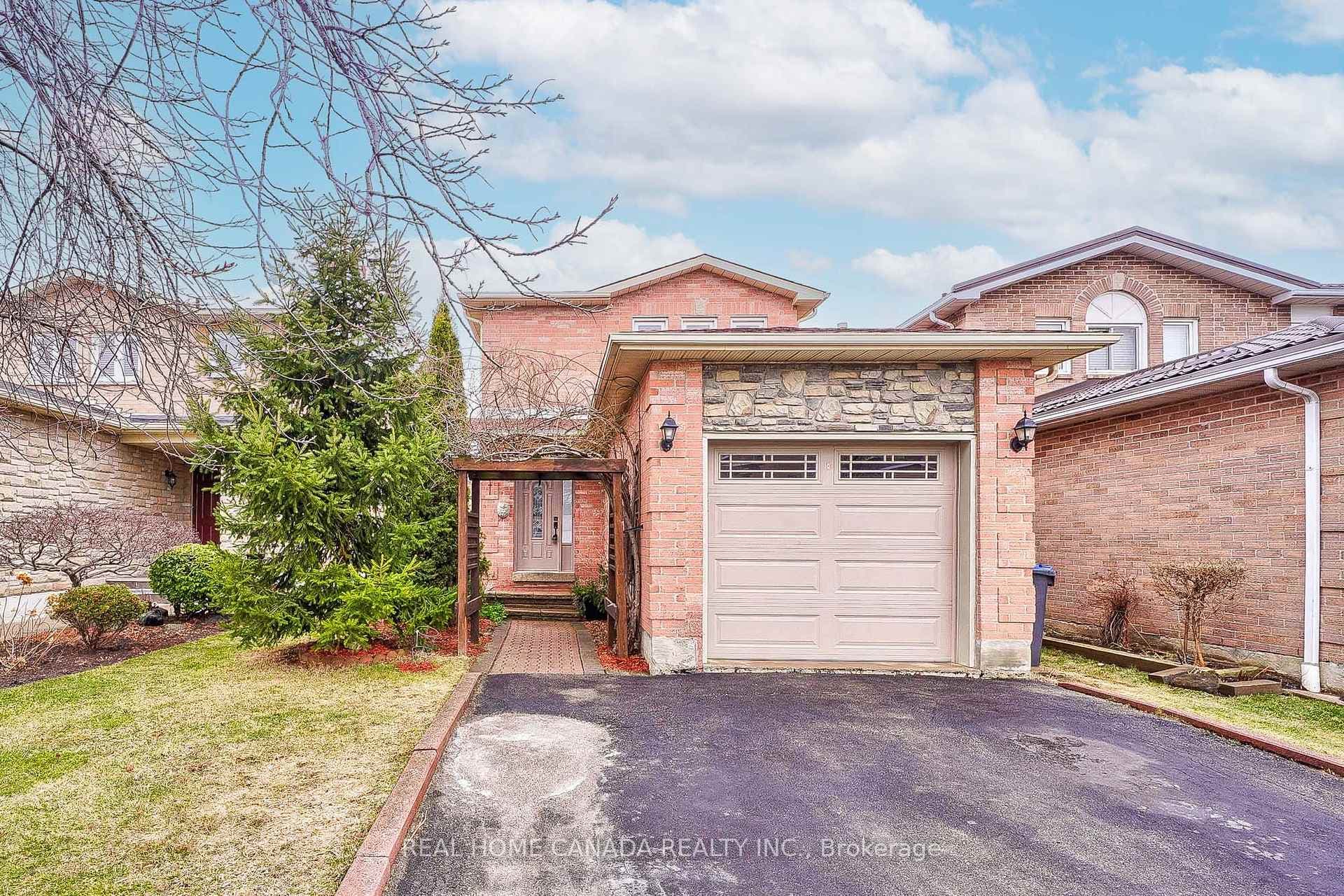 540 Bluesky Crescent, Mississauga