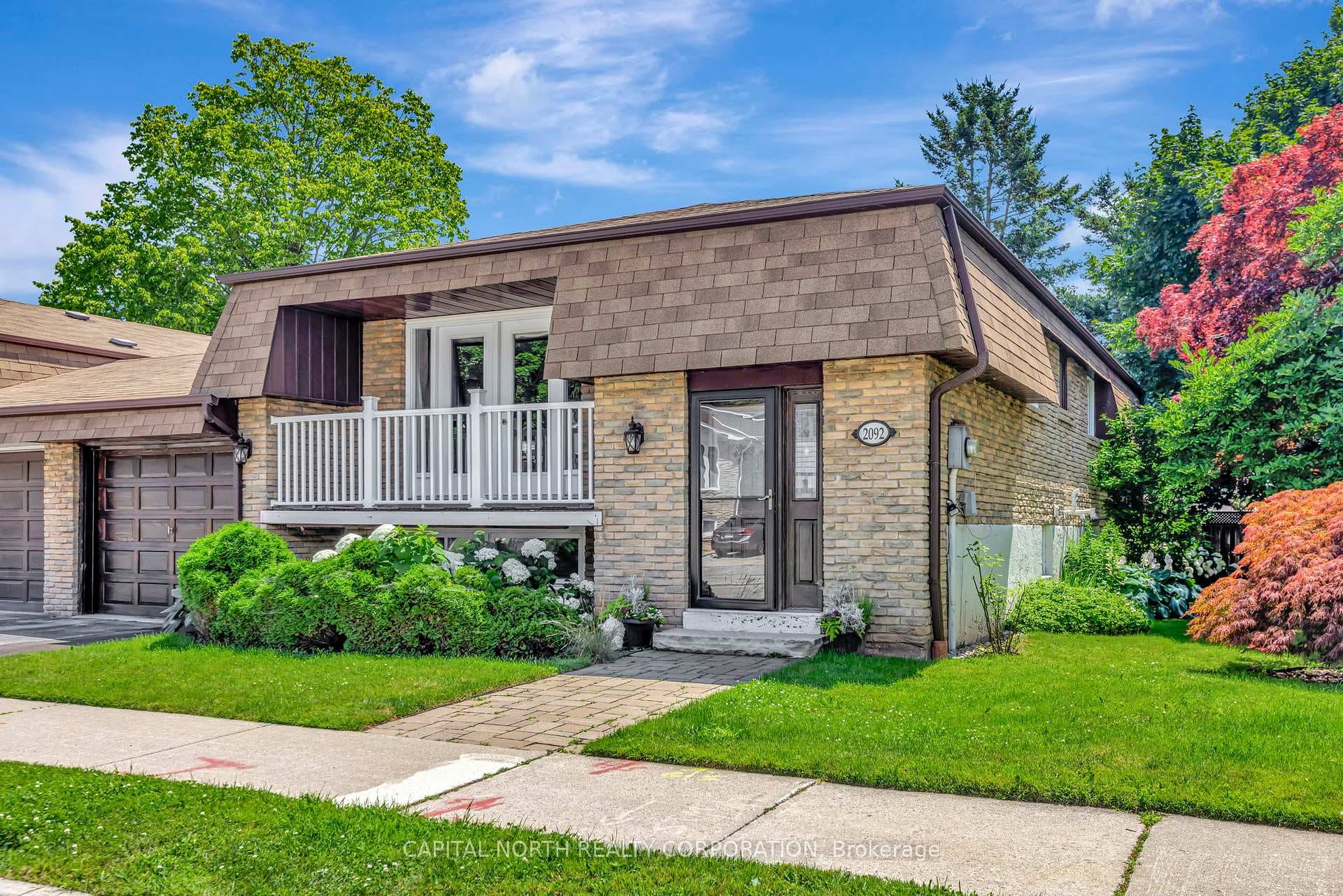 2092 Marine Drive, Oakville