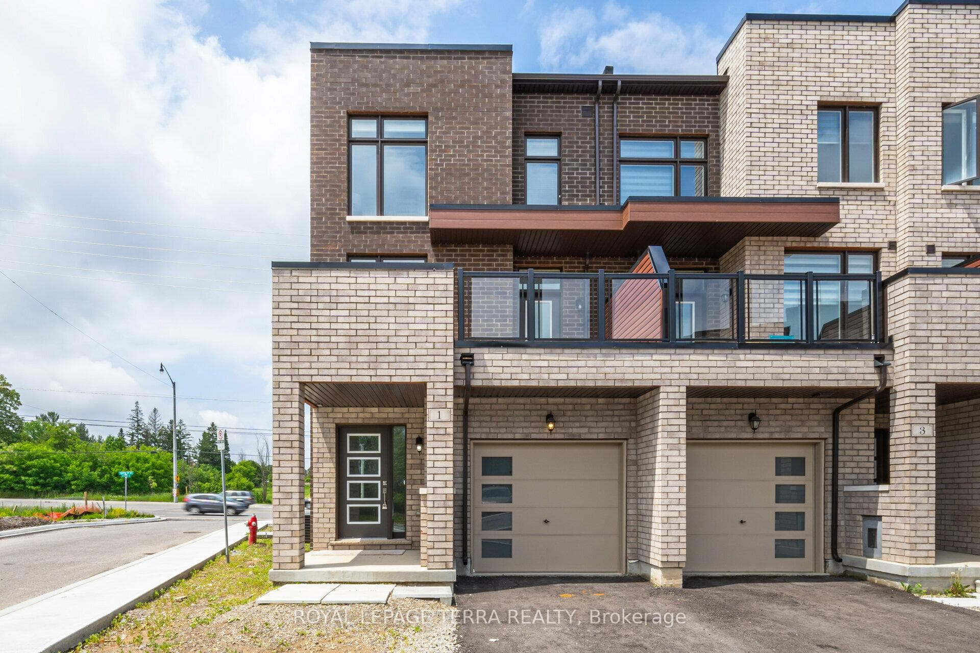 1 Queenpost Drive, Brampton