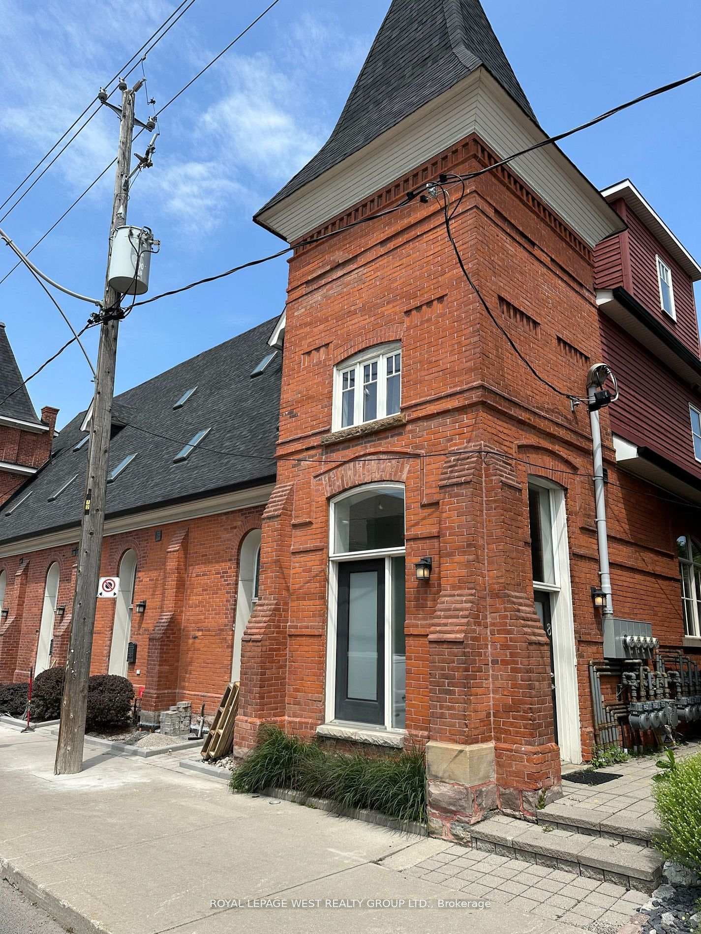 200 Annette Street Unit 8, Toronto W02
