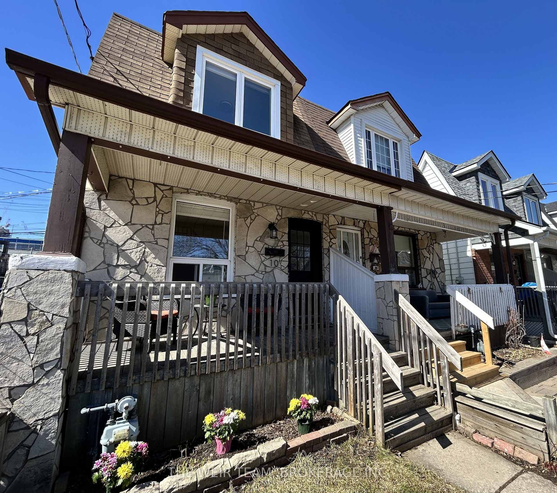 10 Eldon Avenue, Danforth / East York, ON M4C 5G1 - Photo 1