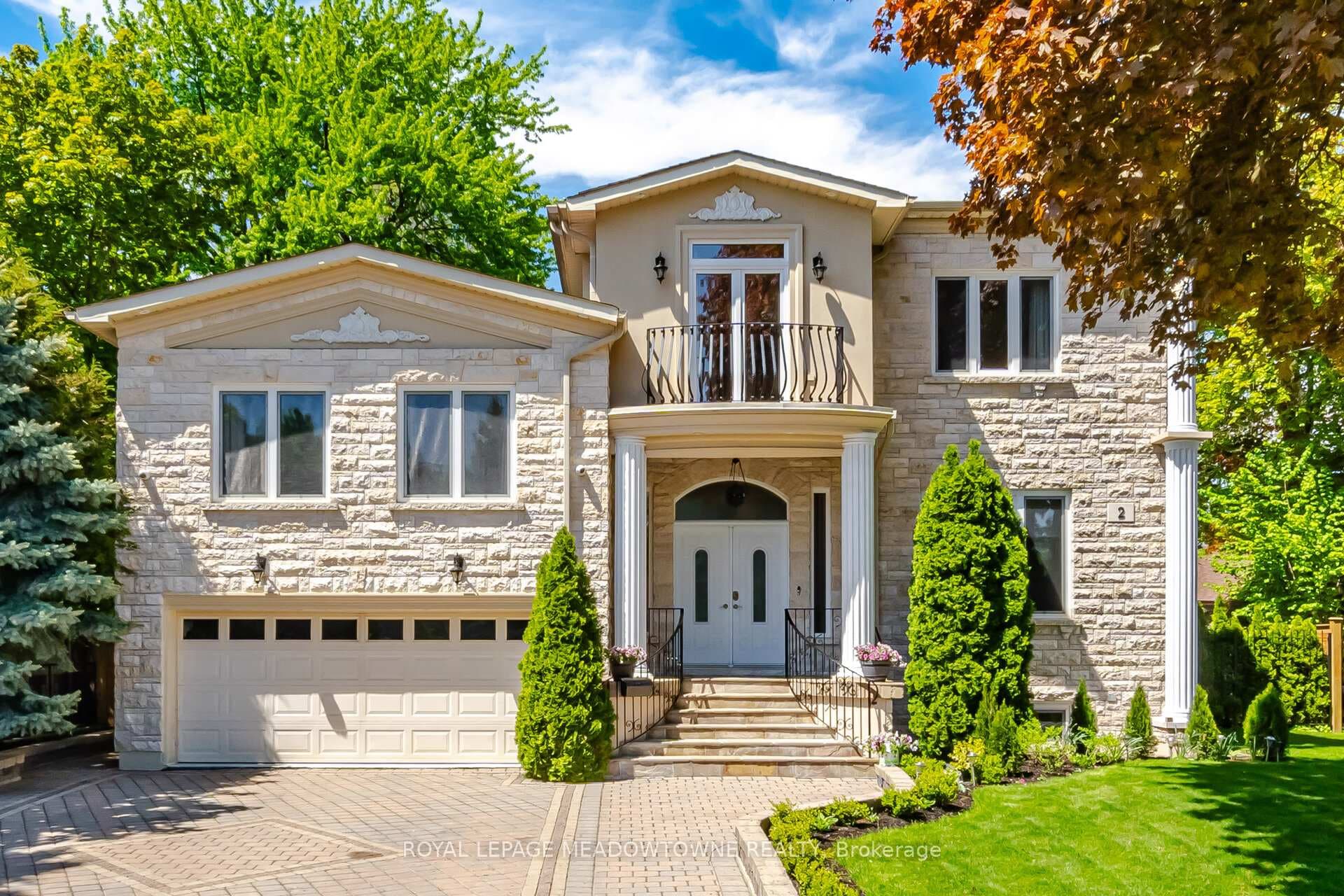 2 The Keanegate Street, Etobicoke (Islington / Rexdale), ON M9B 2B4 - Photo 1