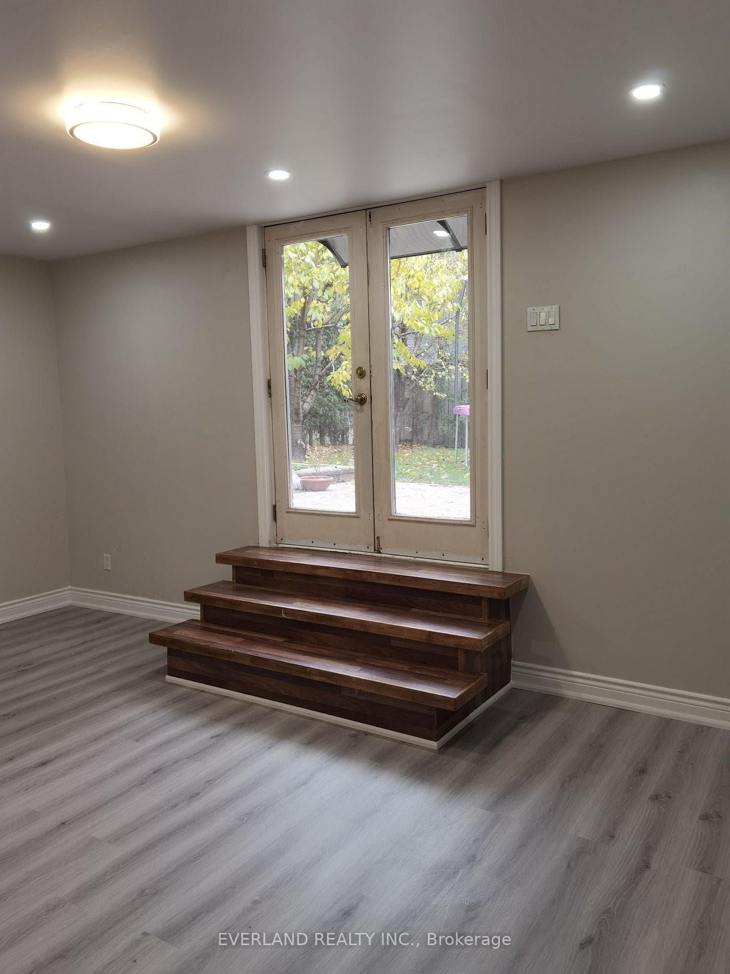 109 Brookside Road, Richmond Hill