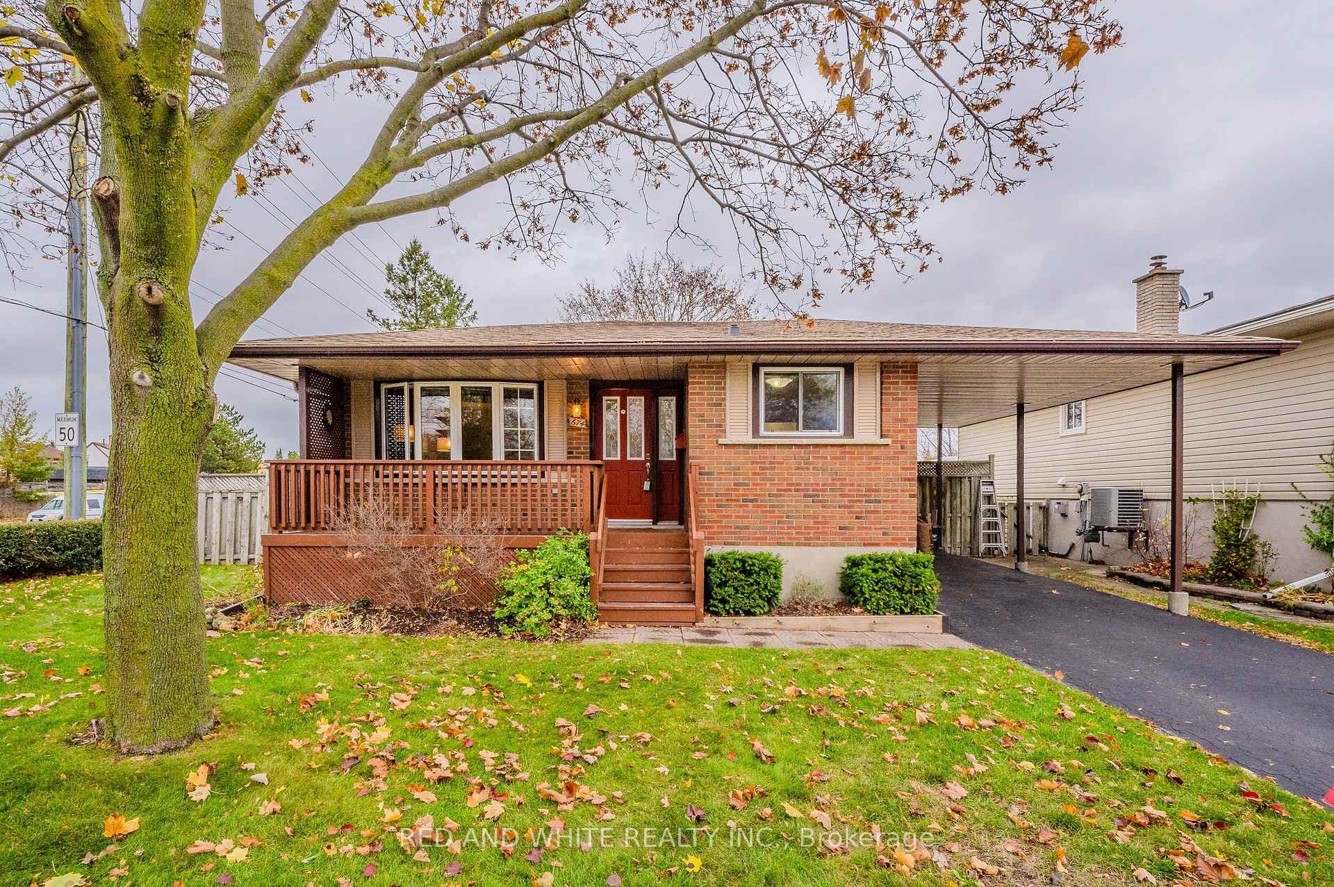 674 Highpoint Avenue, Waterloo, ON N2L 4Z5 - Photo 1