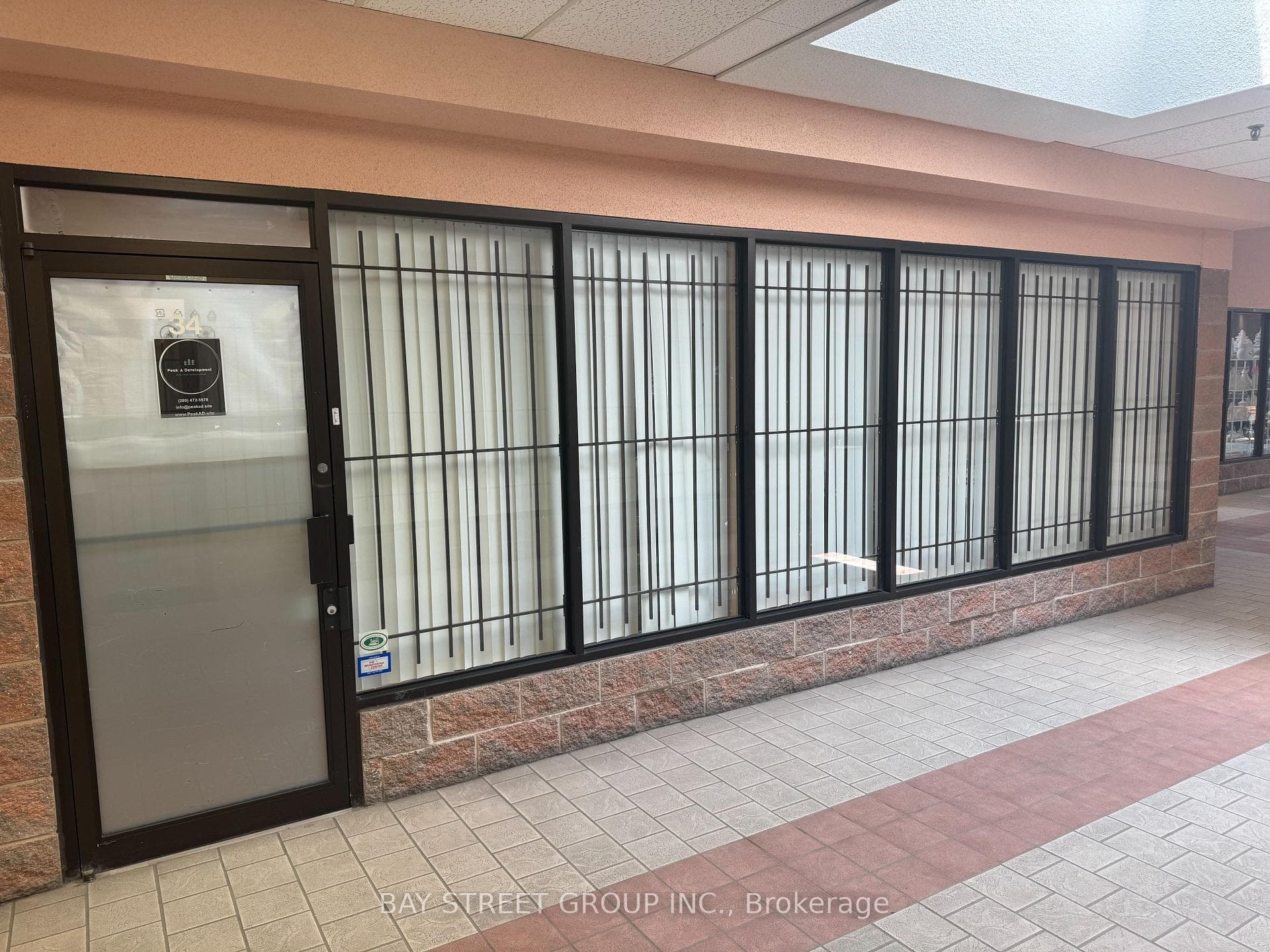 165 East Beaver Creek Road Unit 34, Richmond Hill, ON L4B 2N2 - Photo 1