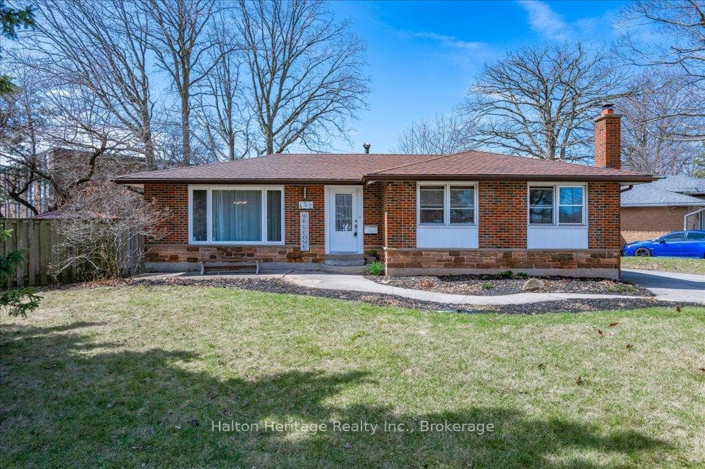 452 Wedgewood Drive, Burlington, ON L7L 4H8 - Photo 1