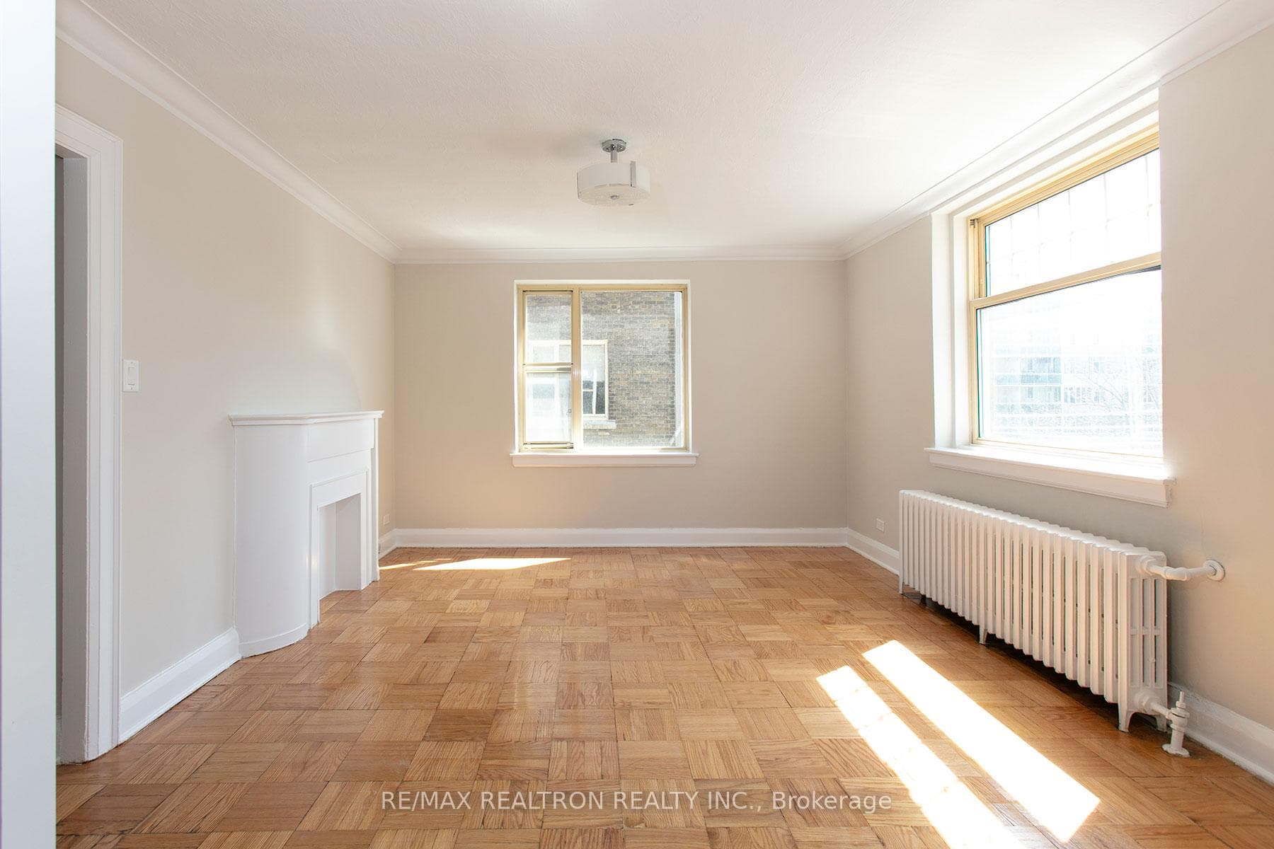 394 Avenue Road Unit 308, Annex / Yorkville / Summerhill, ON M4V 2H4 - Photo 1