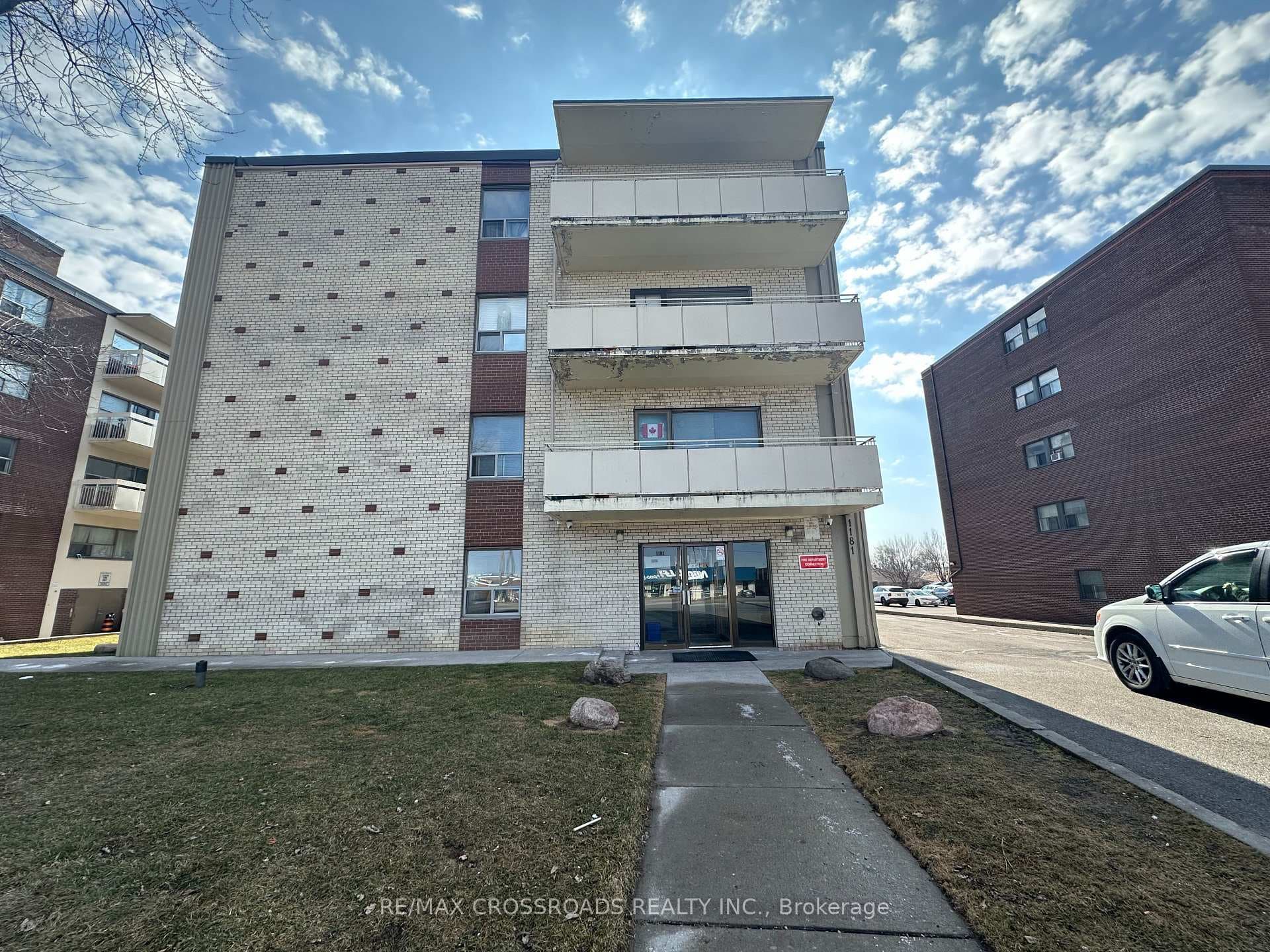 1181 Ellesmere Road Unit 205, Scarborough (West Hill / Highland Creek), ON M1P 2X6 - Photo 1