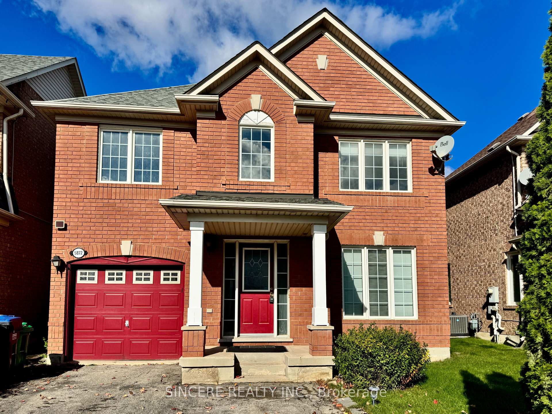 5872 Osprey Boulevard, Mississauga, ON L5N 8J7 - Photo 1