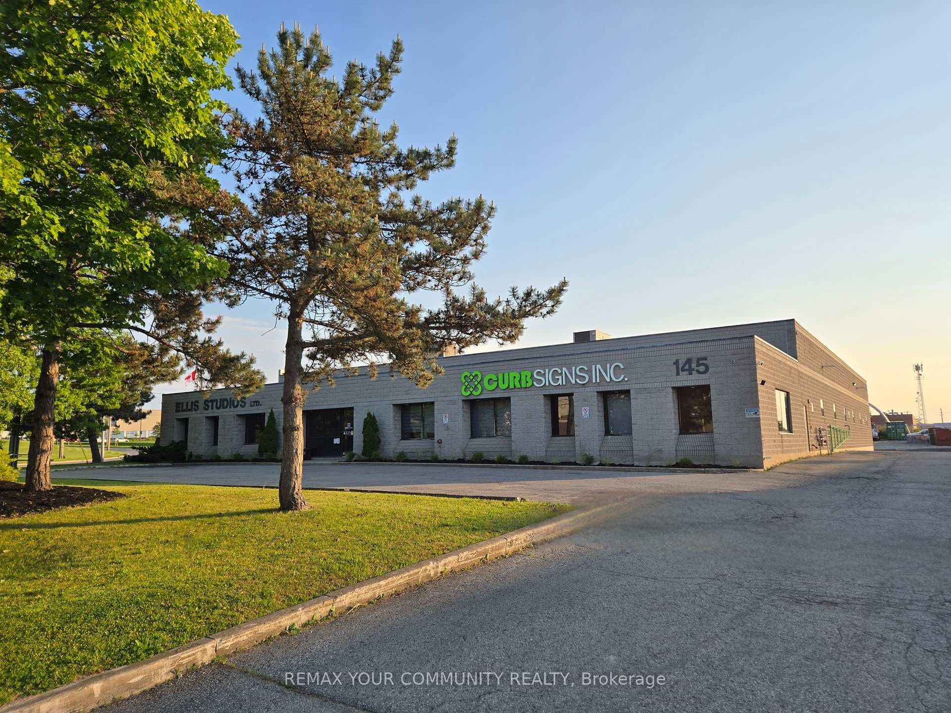 145 Engelhard Drive, Aurora, ON L4G 3V1 - Photo 1
