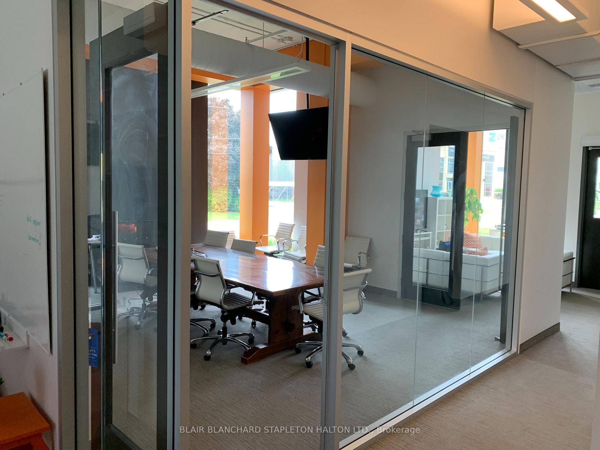 5155 Fairview Street, Burlington, ON L7L 6B7 - Photo 1