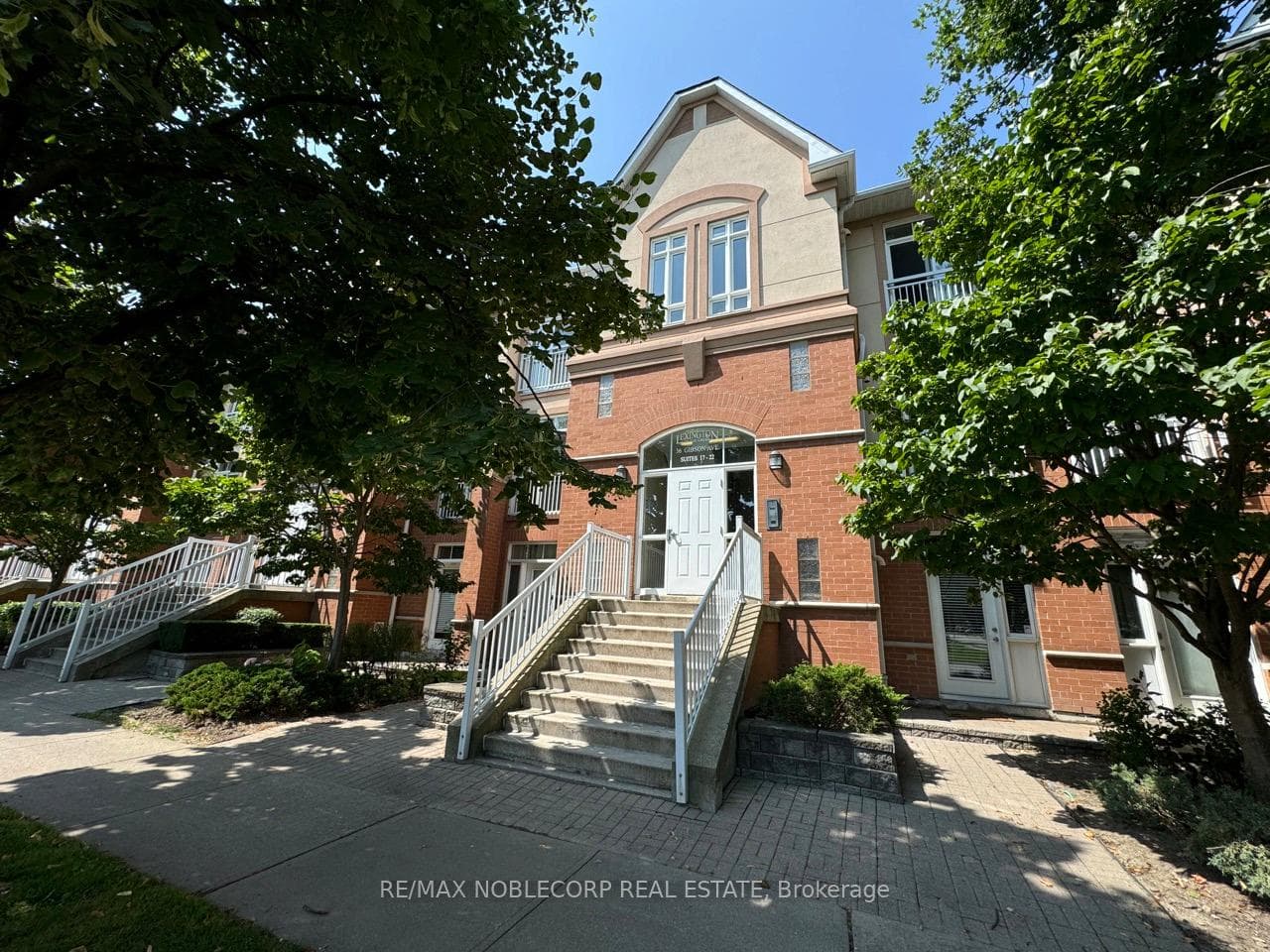 36 Gibson Avenue Unit 18, Toronto W04