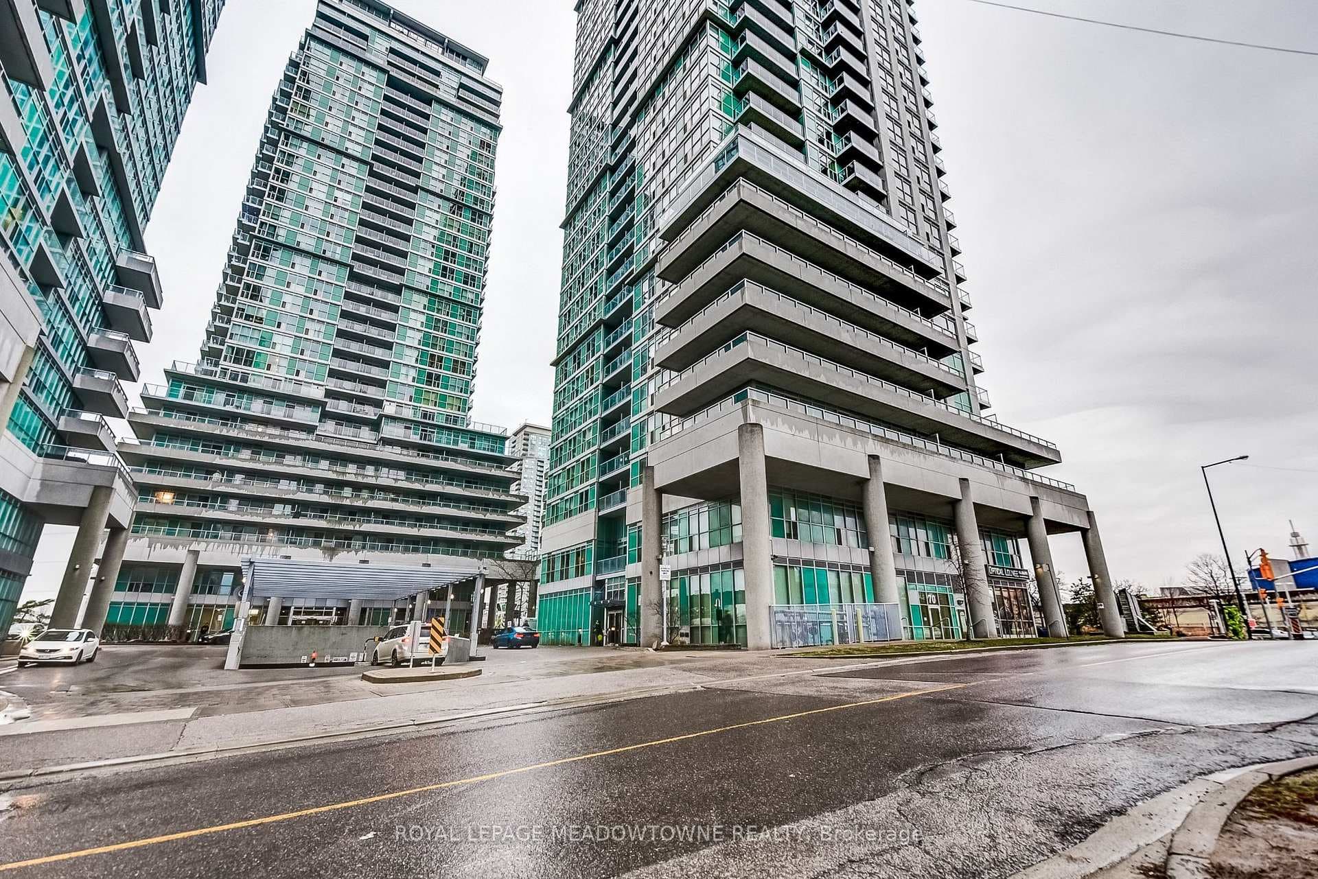70 Town Centre Court Unit 909, Scarborough (West Hill / Highland Creek)