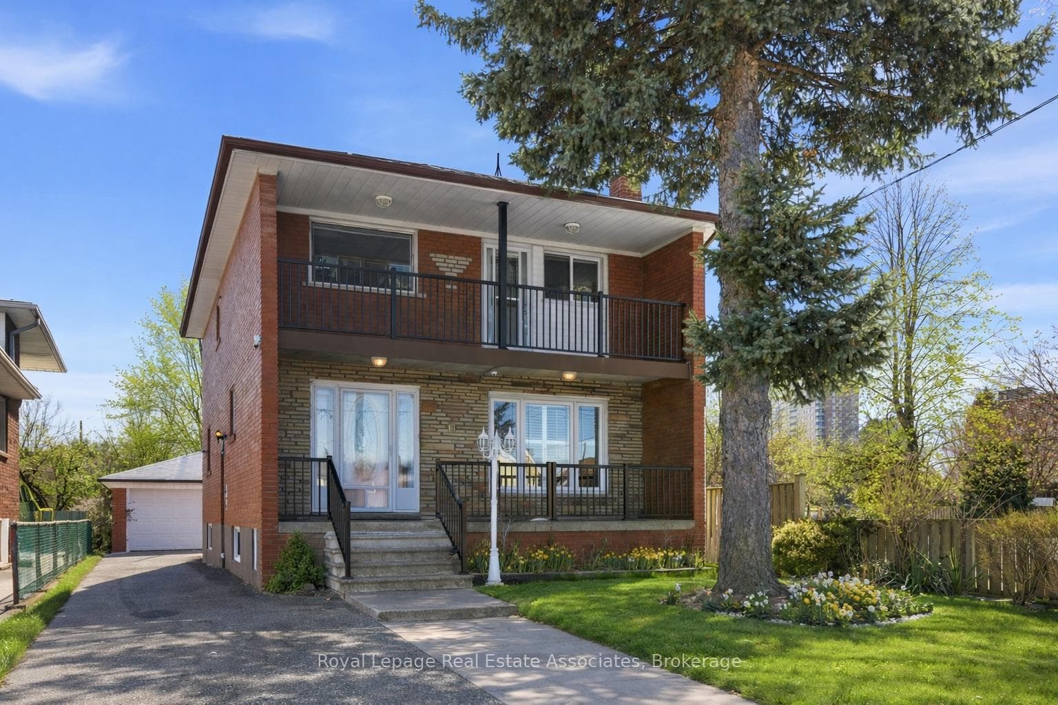 117 Harding Avenue, York / Weston, ON M6M 3A4 - Photo 1