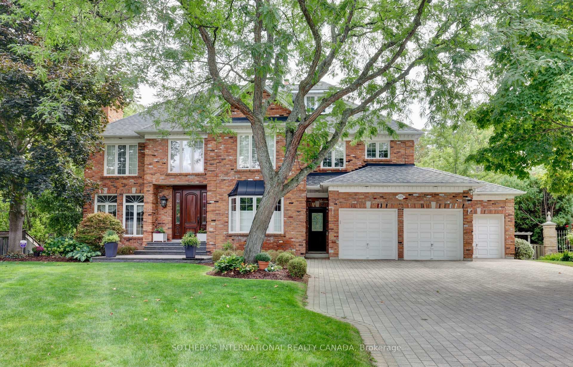 1379 Meadow Green Court, Mississauga, ON L5H 4J3 - Photo 1