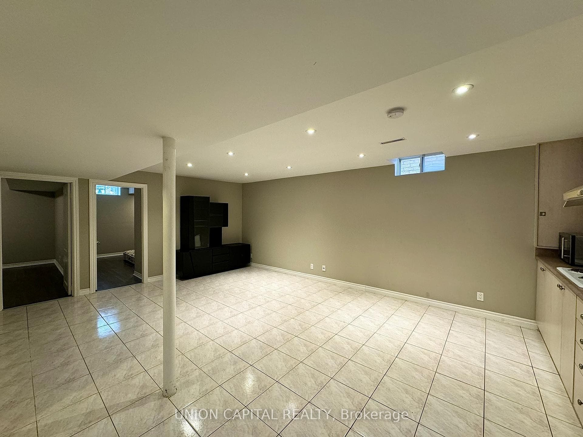 73 Manston Crescent Unit Basement, Markham