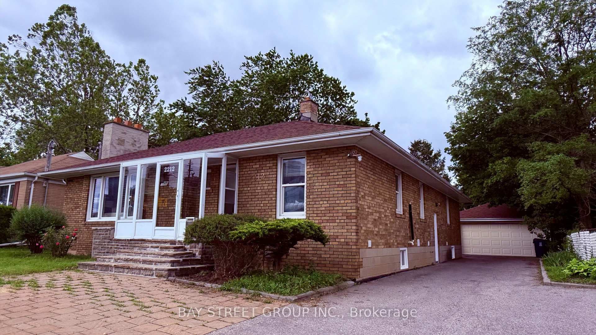 2212 Kennedy Road, Scarborough Village / Eglinton East, ON M1T 3G4 - Photo 1