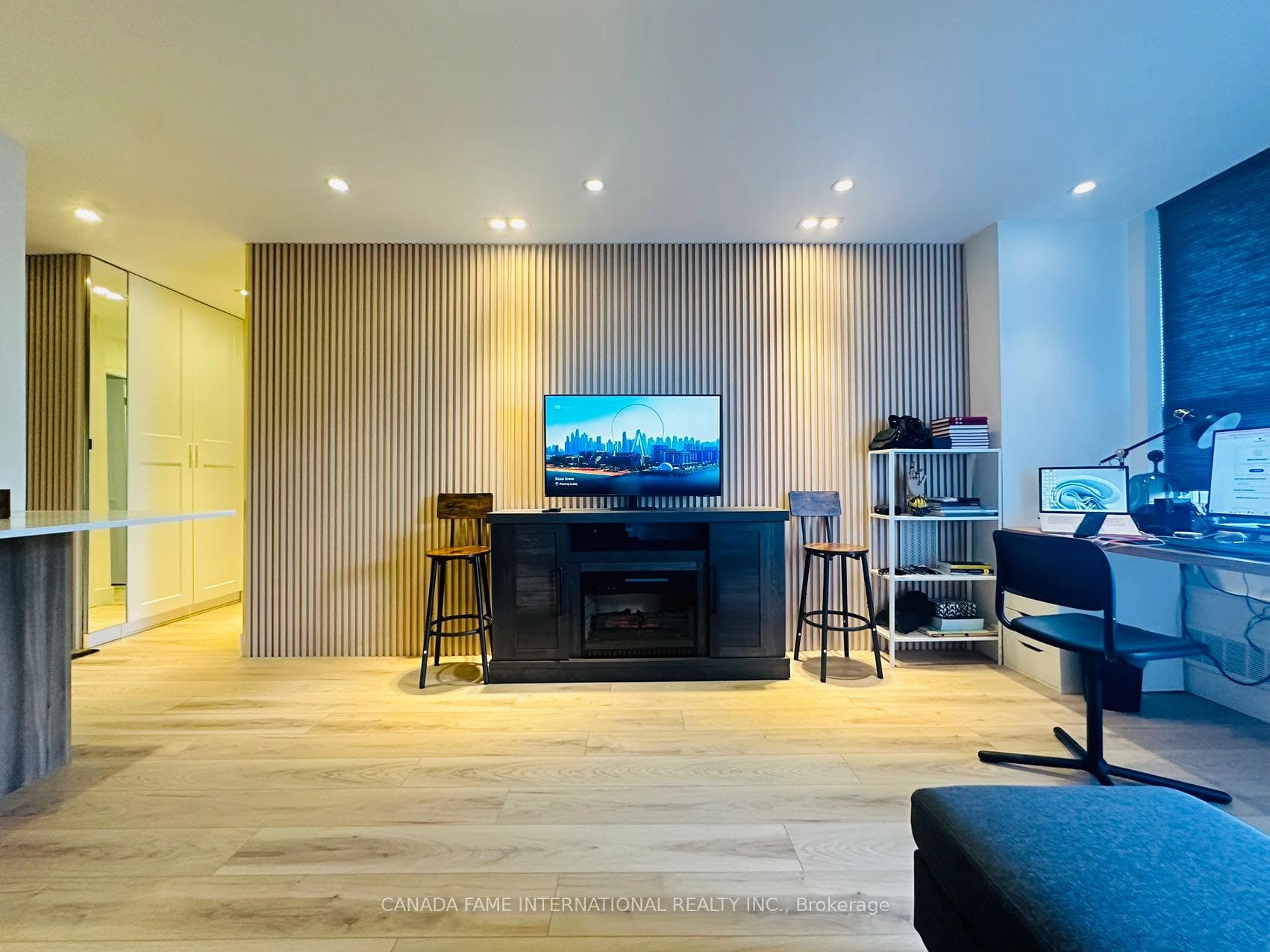 200 Lotherton Pathway Unit 503, York / Weston, ON M6B 2G9 - Photo 1