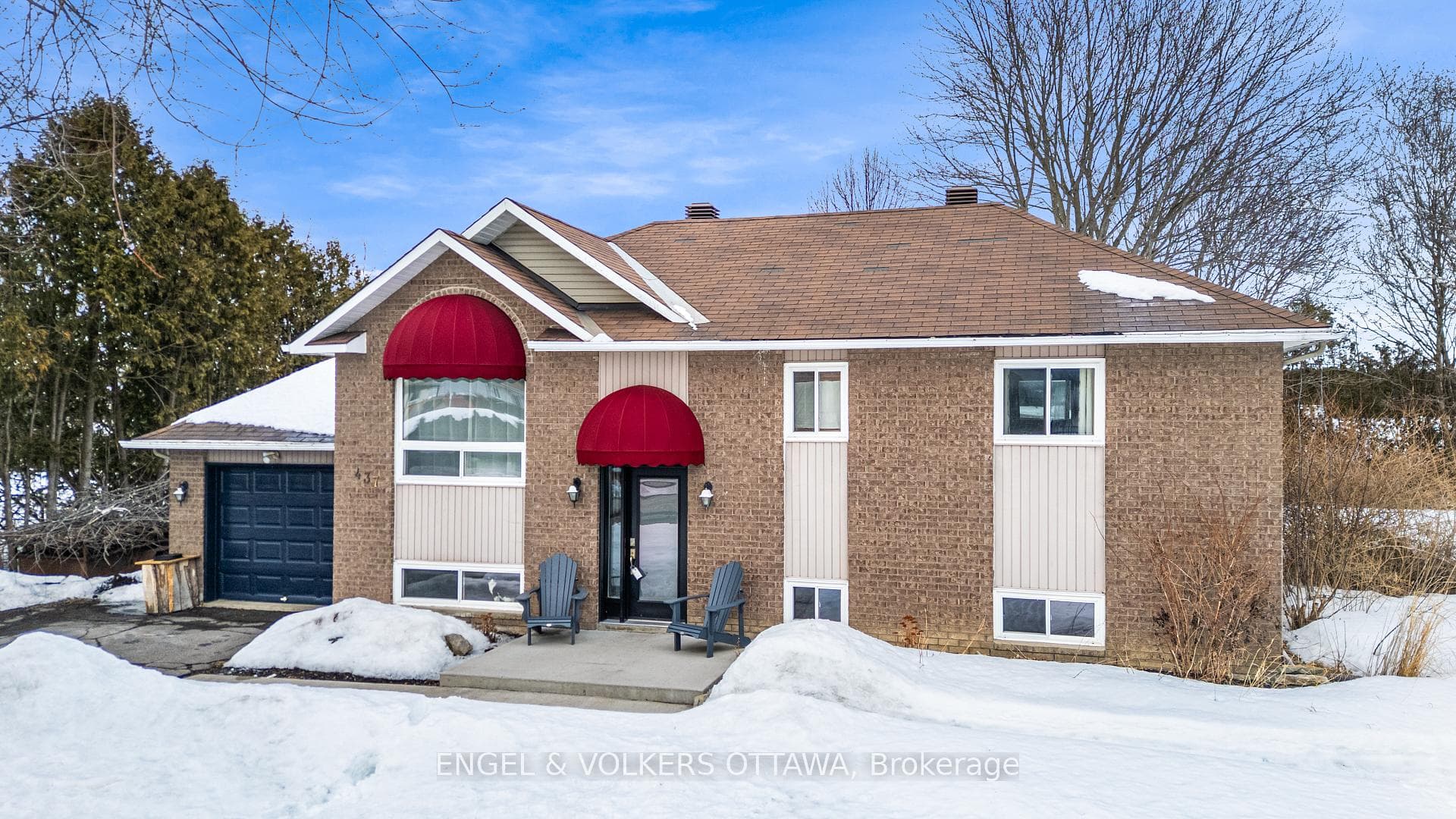 2437 Henri Menard Court, Clarence-Rockland, ON K0A 2A0 - Photo 1