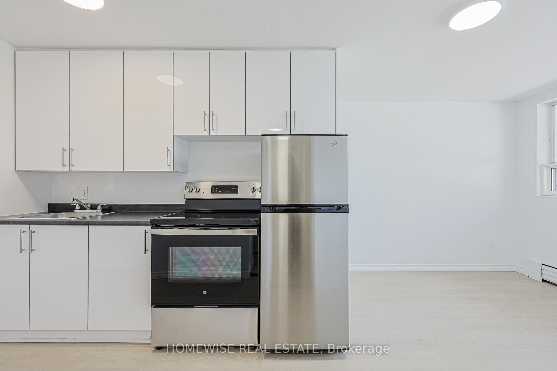 2204 Dufferin Street Unit 107, Keelesdale / Eglinton West, ON M6E 3R8 - Photo 1