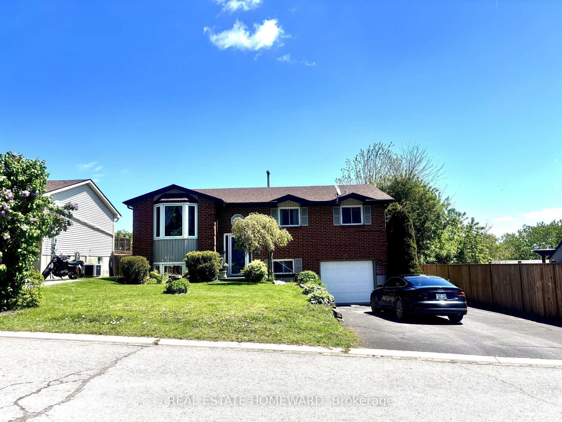 35 Bleeker Avenue, Quinte West, ON K8V 5Y2 - Photo 1