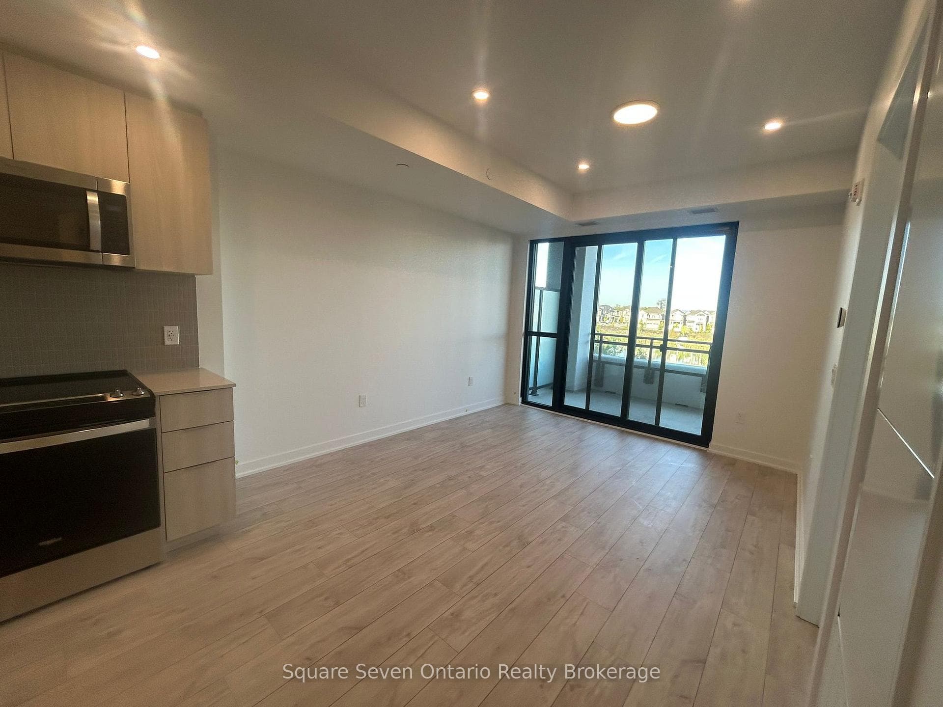 720 Whitlock Avenue Unit 214, Milton, ON L9E 1S5 - Photo 1