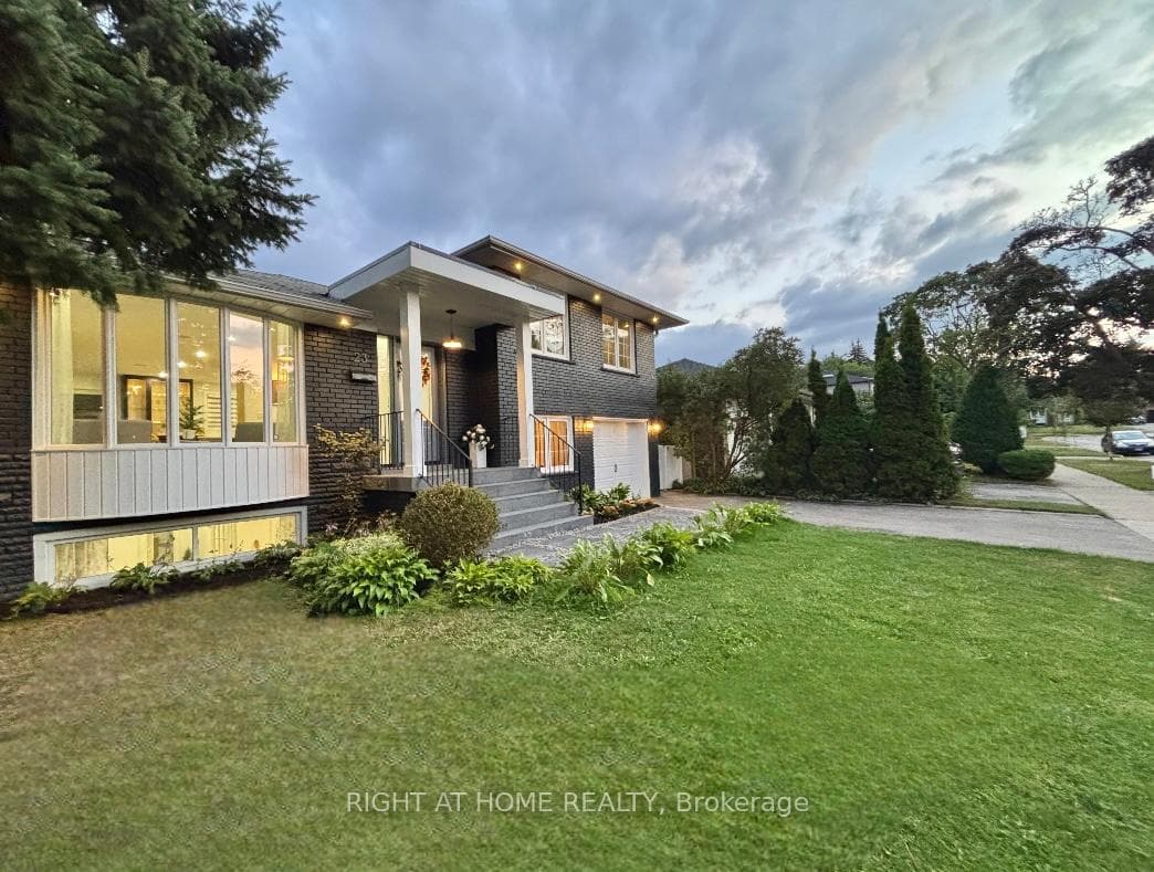 23 Drury Lane, Etobicoke (Kingsview Village / Humber Heights), ON M9P 1P8 - Photo 1