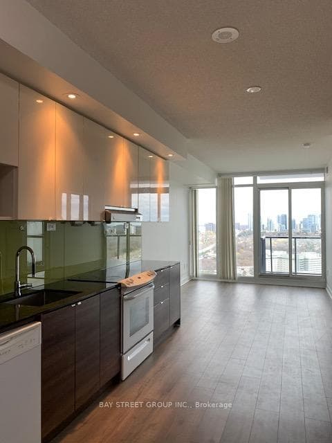 121 Mcmahon Drive Unit 3107, Hillcrest Village / Bayview Village, ON M2K 0C1 - Photo 1