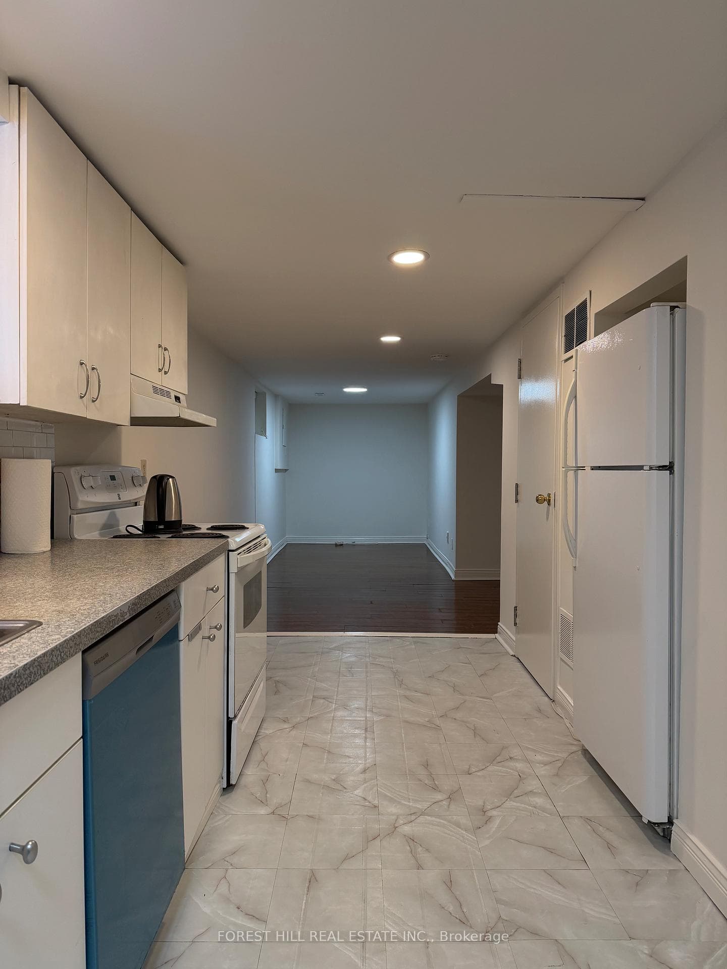 39 Main Street Unit Basement, The Beaches / Upper Beaches, ON M4E 2V5 - Photo 1
