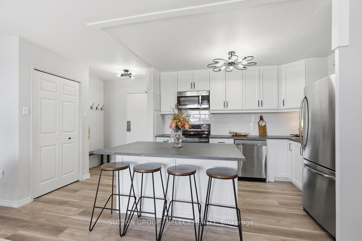 583 MORNINGTON AVE Avenue Unit 808, London East, ON N5Y 3E9 - Photo 1