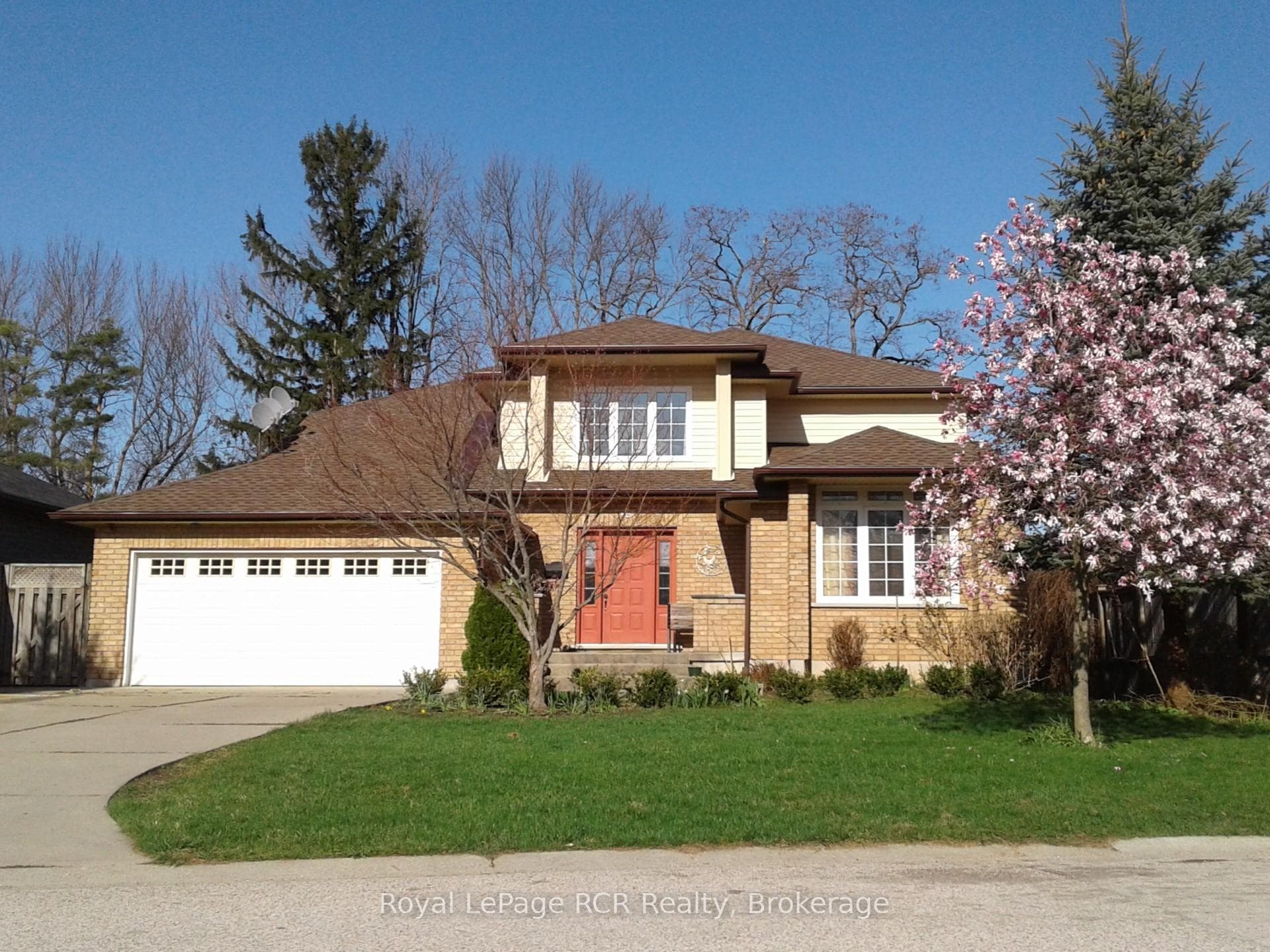 335 3rd Avenue, Owen Sound, ON N4K 6Y9 - Photo 1