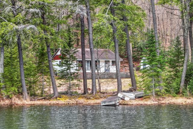4698 Muskoka Rd 117 Highway, Lake of Bays
