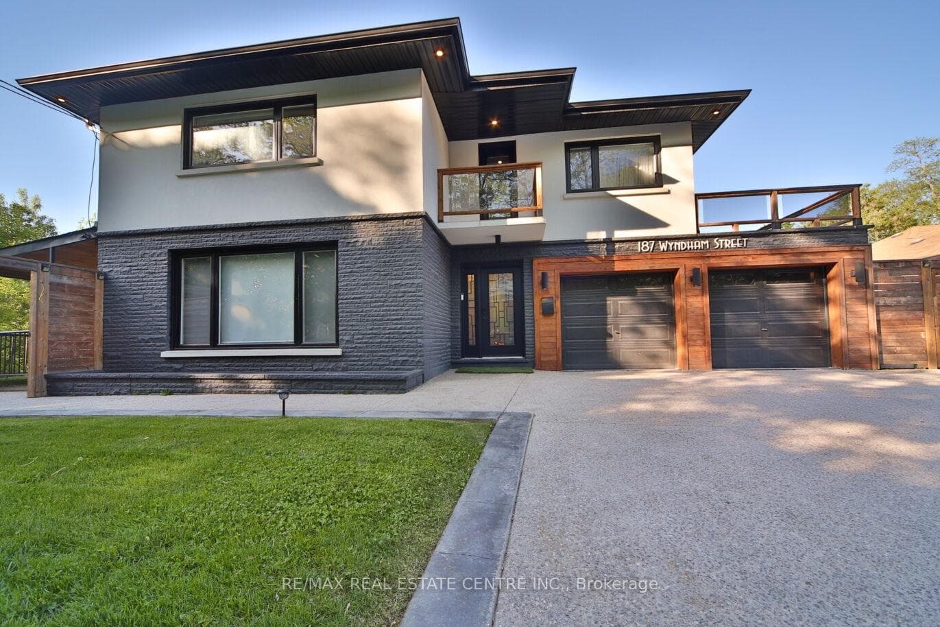 187 Wyndham Street, Mississauga, ON L5M 1N4 - Photo 1