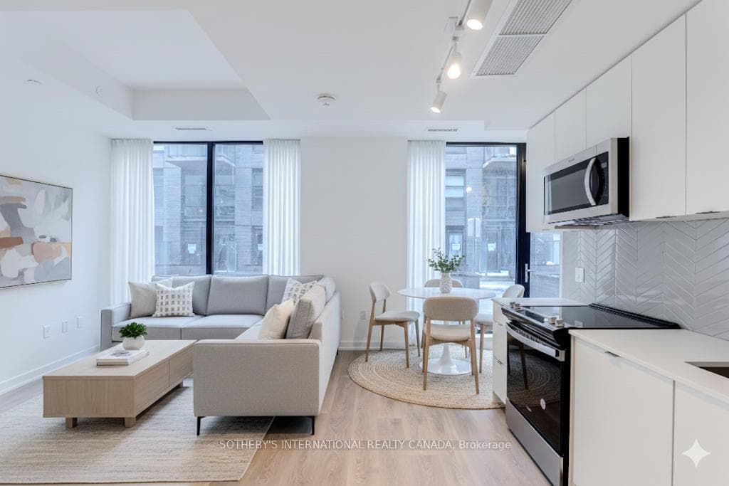 Staged Photo - Layout 1