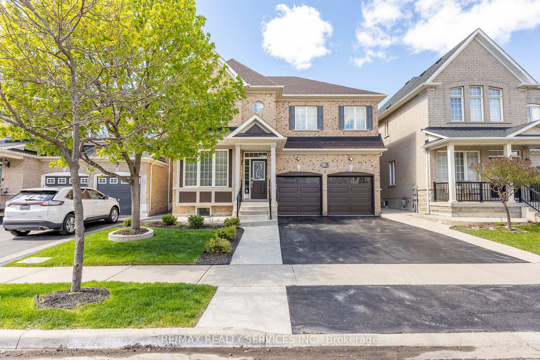 22 Berryfield Way, Brampton, ON L6R 0Y2 - Photo 1