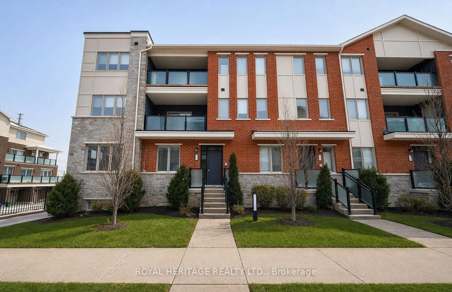 1148 Dragonfly Avenue Unit 512, Pickering, ON L1X 0H5 - Photo 1