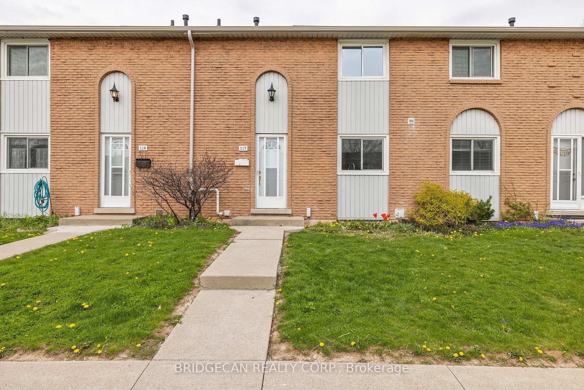 151 Gateshead Crescent Unit 117, Hamilton, ON L8G 3W1 - Photo 1