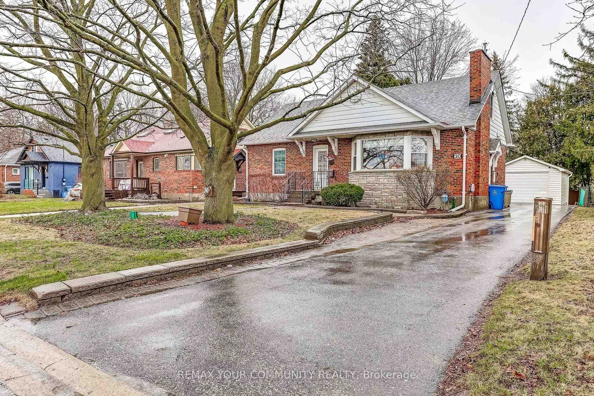 30 Dunning Avenue, Aurora, ON L4G 6H7 - Photo 1