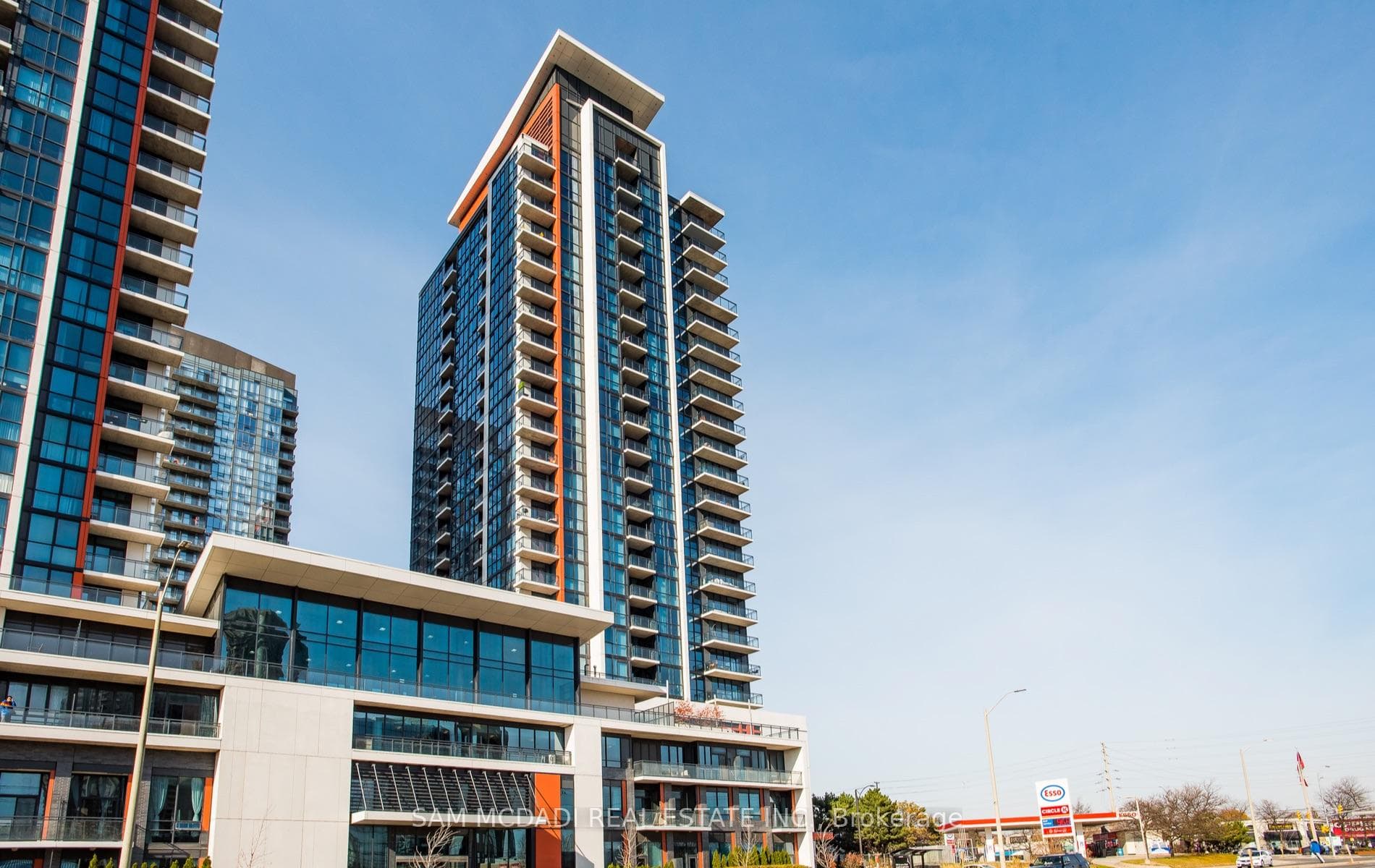 55 Eglinton Avenue Unit 1602, Mississauga, ON L5R 0E5 - Photo 1