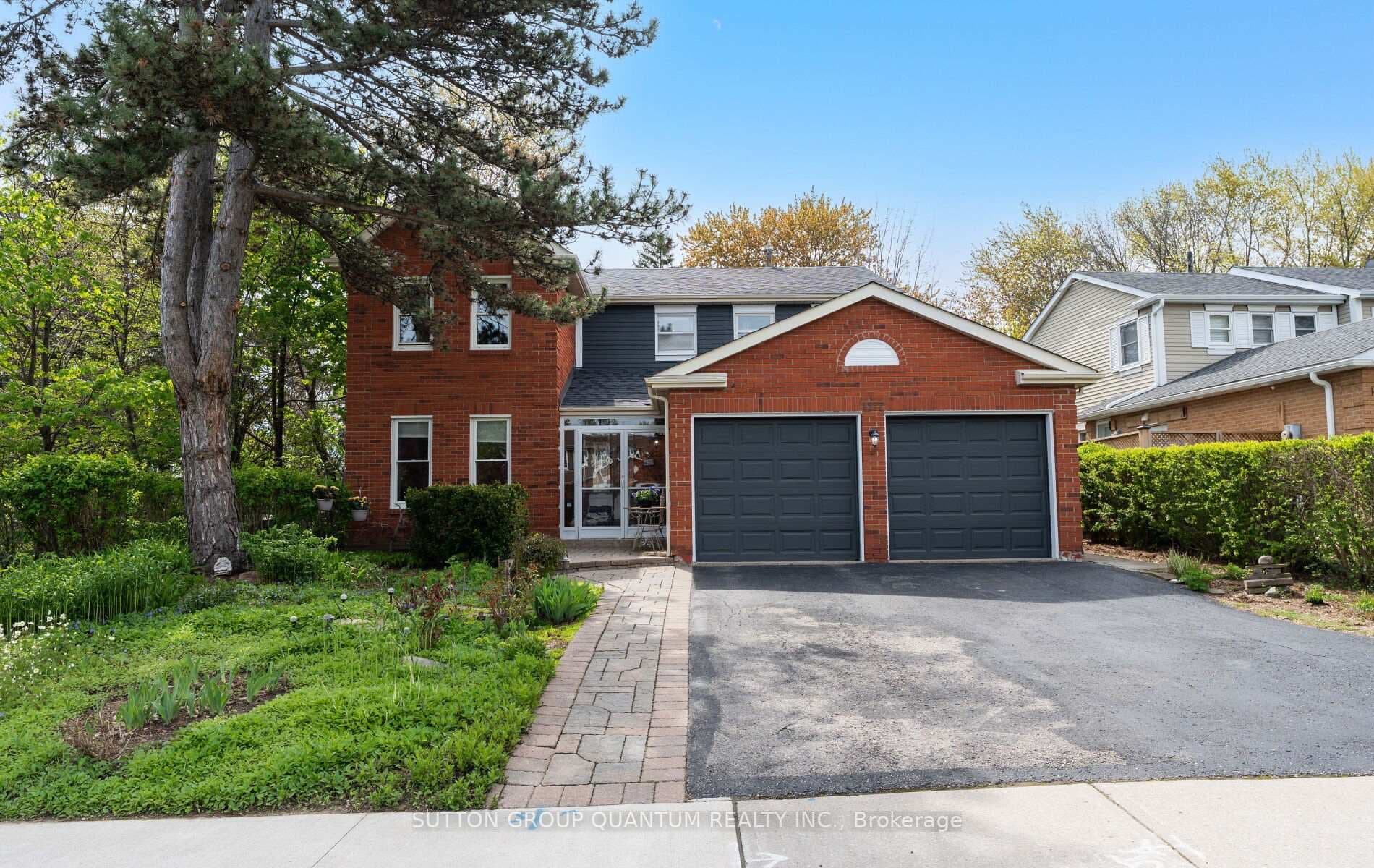 1777 Folkway Drive, Mississauga, ON L5L 2X1 - Photo 1