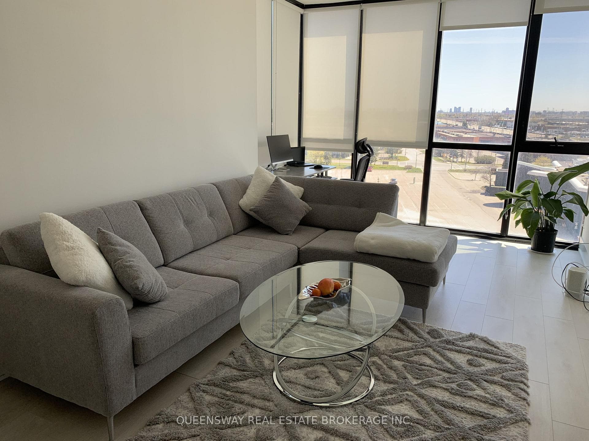 2908 Highway 7 Road Unit 709, Vaughan, ON L4K 0K5 - Photo 1