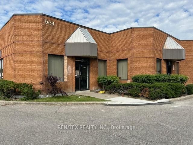 964 Westport Crescent Unit 13, Mississauga, ON L5T 1S3 - Photo 1