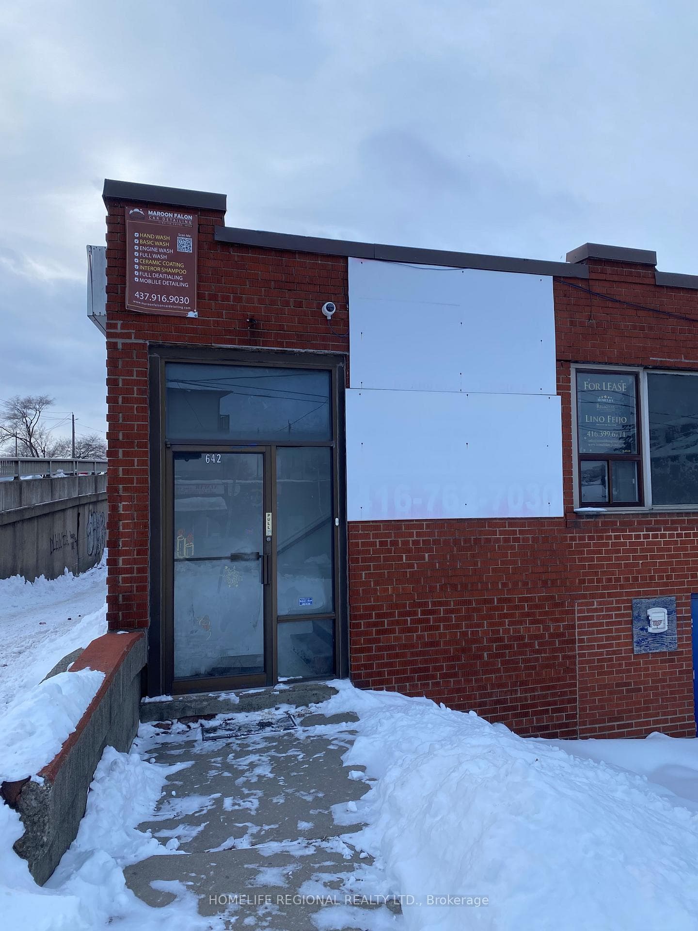 642 Rogers Road Unit 103, Keelesdale / Eglinton West, ON M6M 1C2 - Photo 1