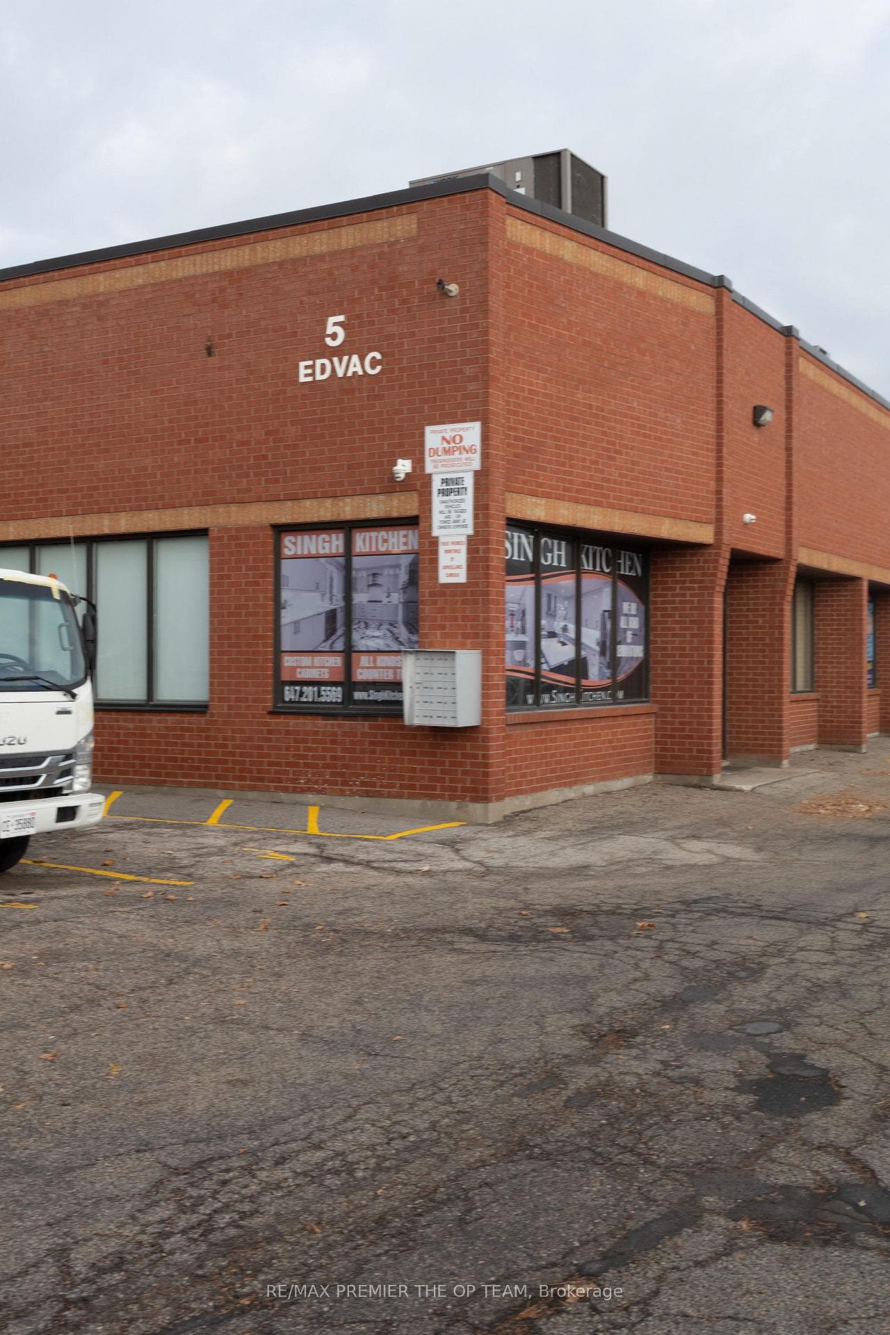 5 Edvac Drive Unit 4, Brampton, ON L6S 5P2 - Photo 1