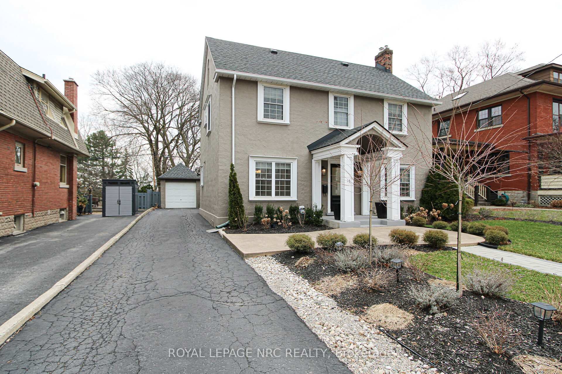 15 South Drive, St. Catharines, ON L2R 4T9 - Photo 1