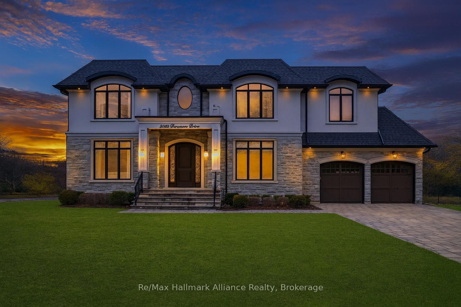 2032 Deramore Drive, Oakville, ON L6J 2P5 - Photo 1